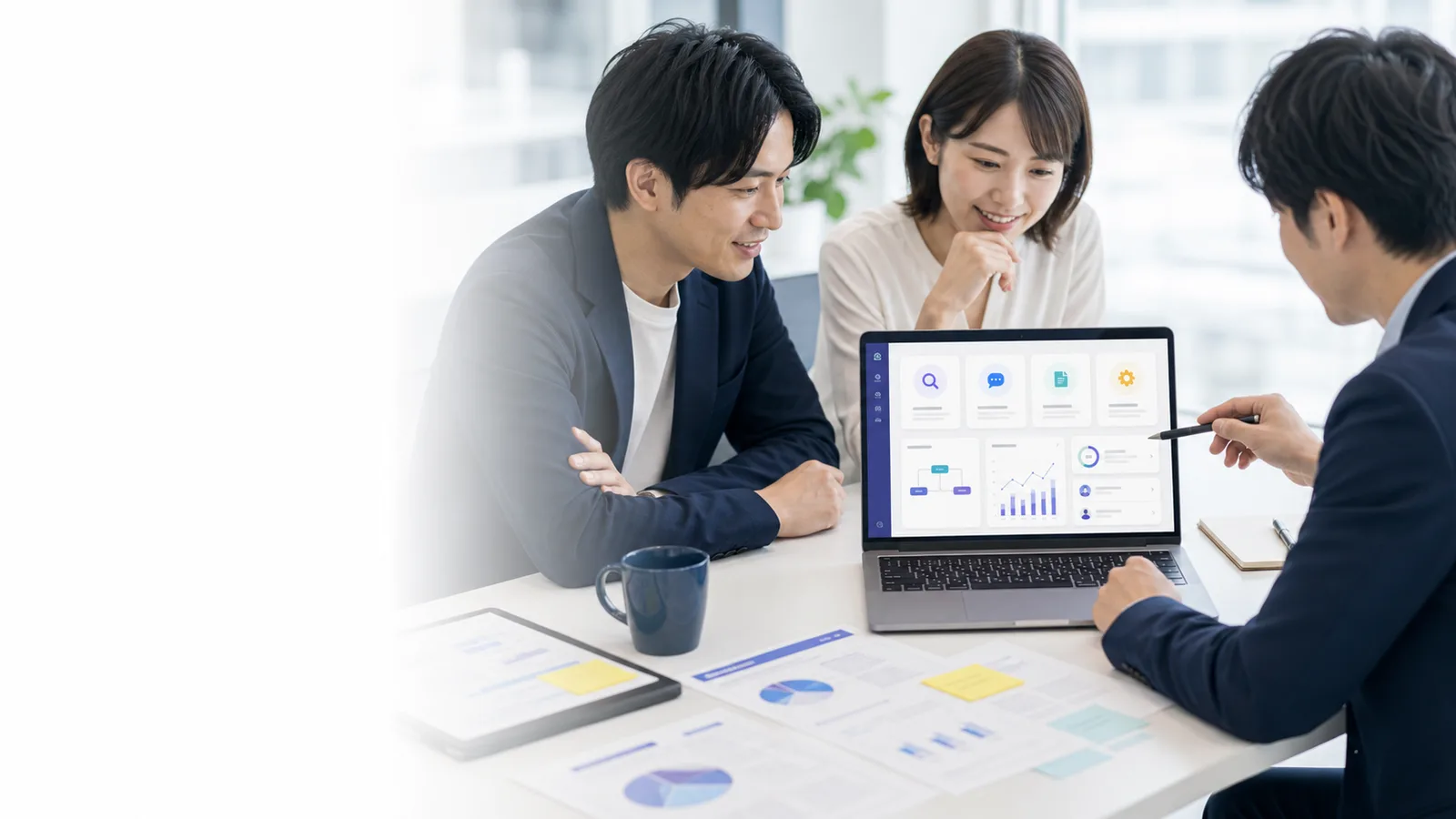 業務フローを選び、AIプロトタイプと効果を確認するチーム